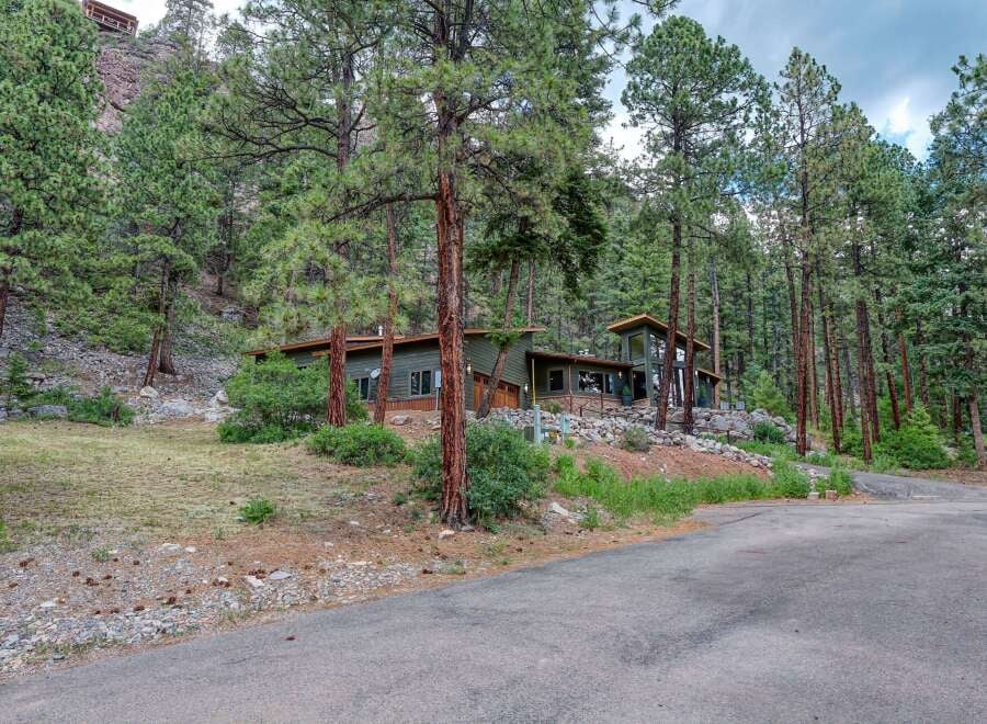 House in La Plata County - Image 3