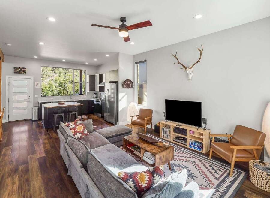 House in La Plata County - Image 2