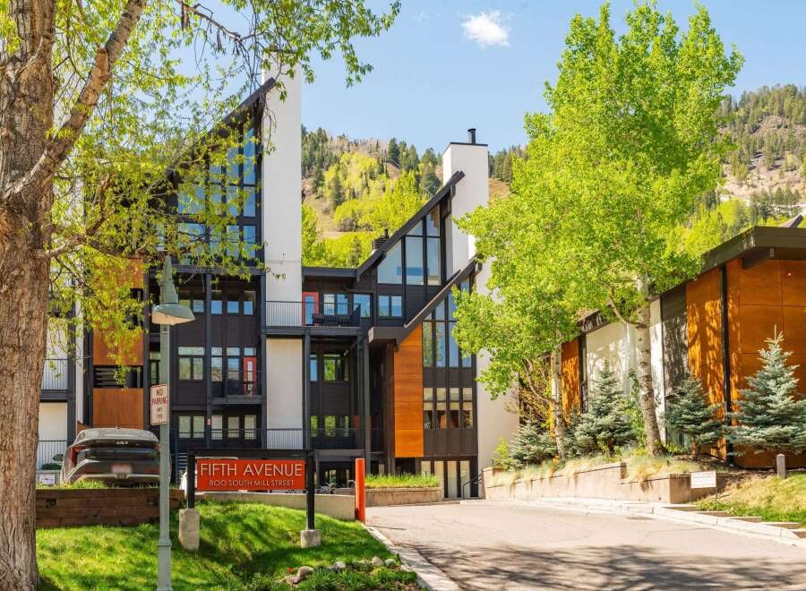 House in Pitkin County - Image 3