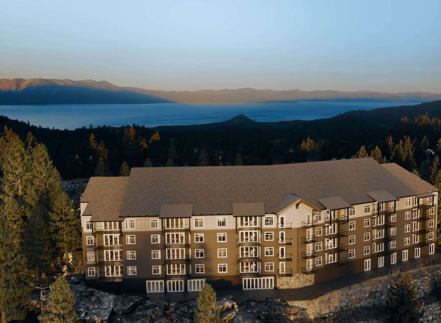 House in Stateline - Image 5