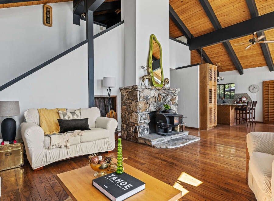 House in Carnelian Heights - Image 4