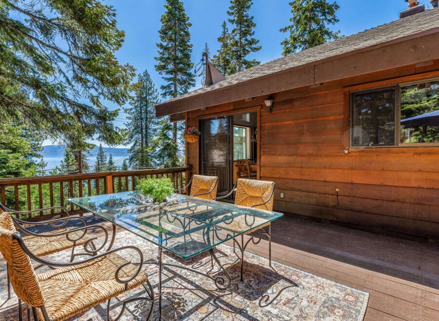 House in Carnelian Heights