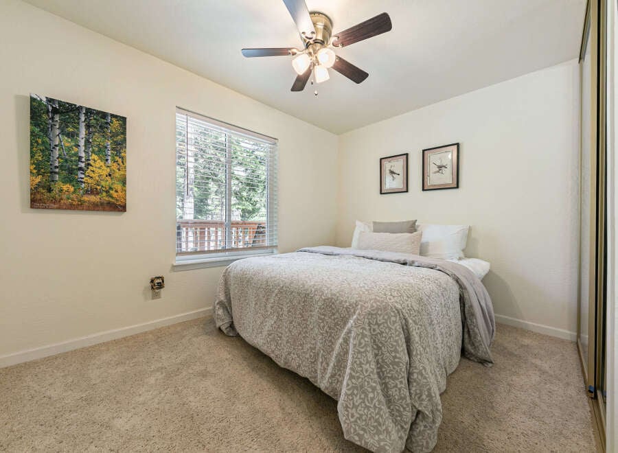 House in Tahoma - Image 3