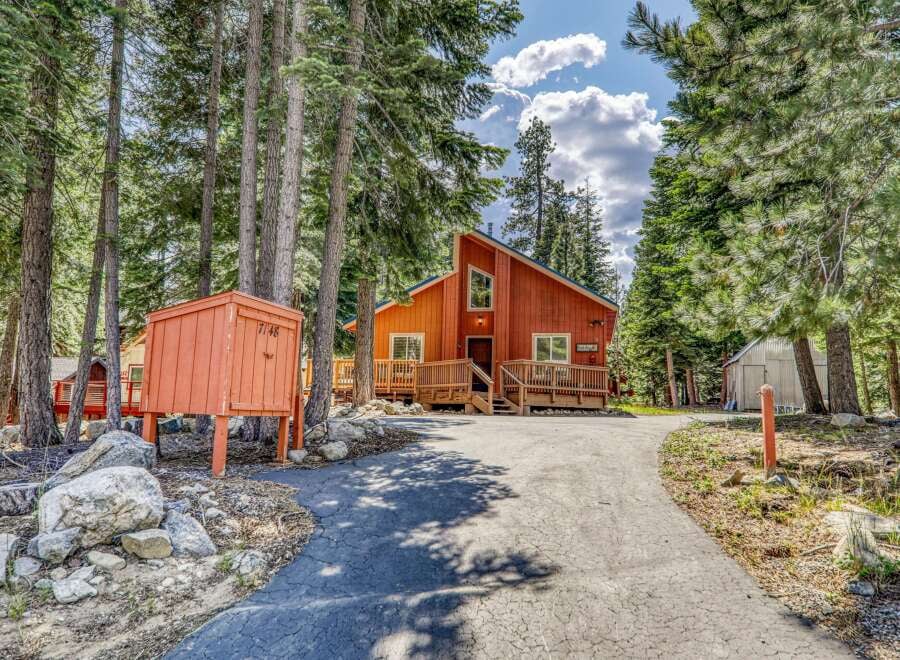 House in Tahoma - Image 2