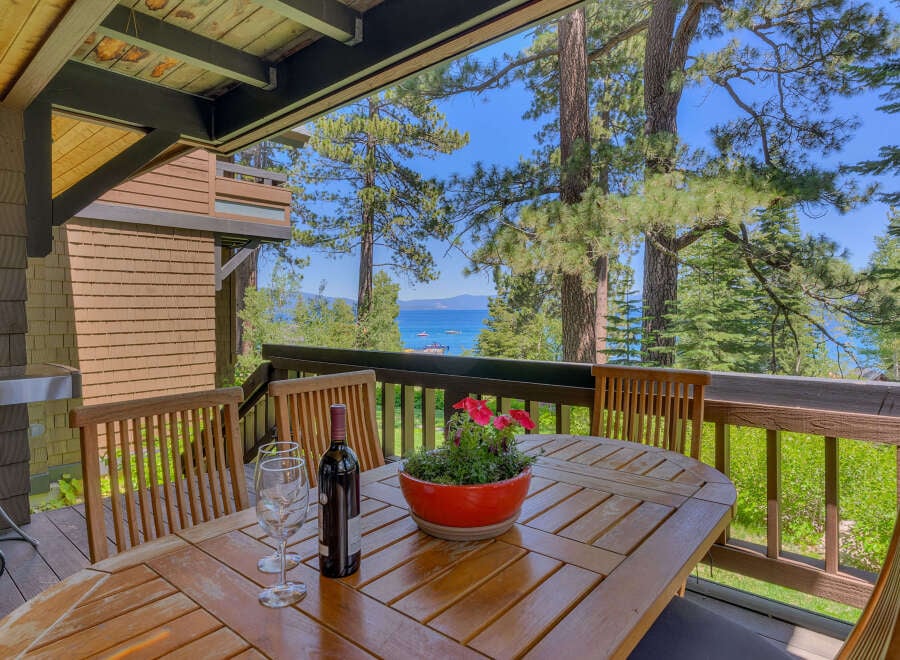 House in Tahoma - Image 2