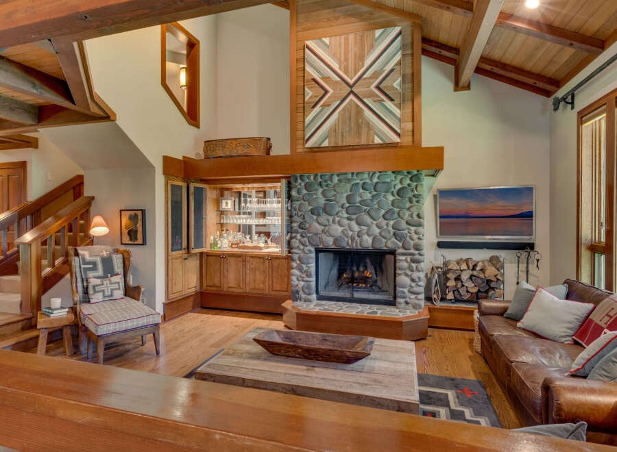 House in Tahoma - Image 5