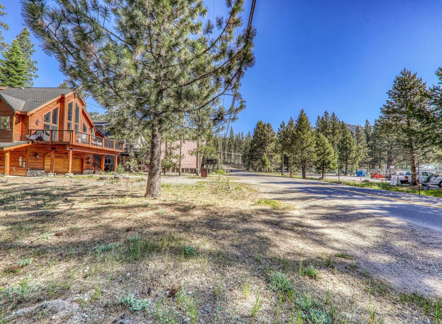 House in Truckee - Image 5