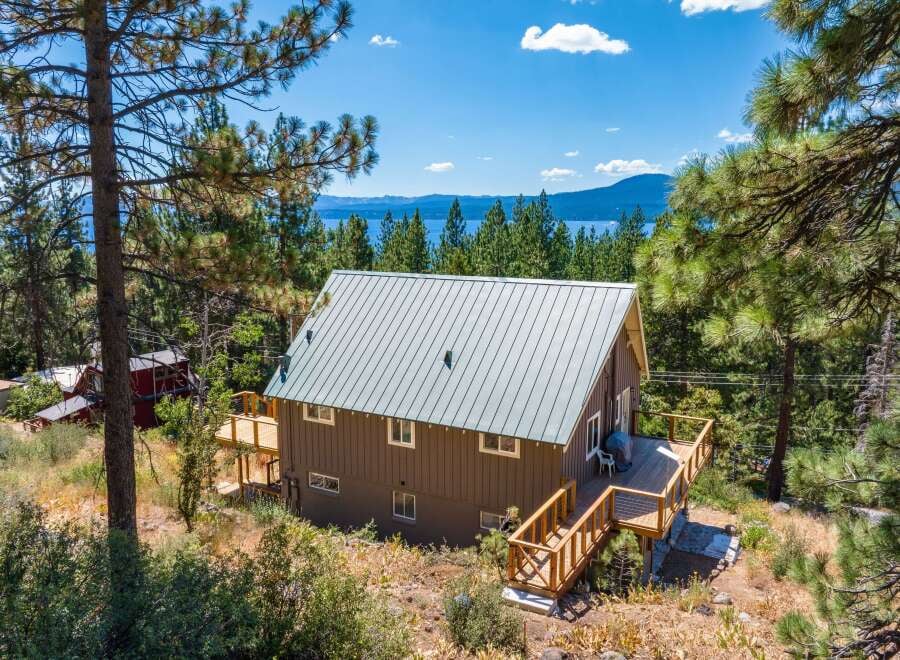 House in Kings Beach - Image 4