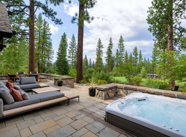 House in Truckee - view 1
