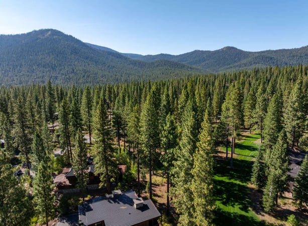 House in Truckee - view 1