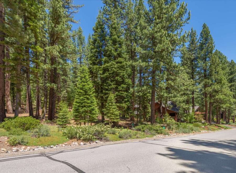 House in Truckee - Image 3