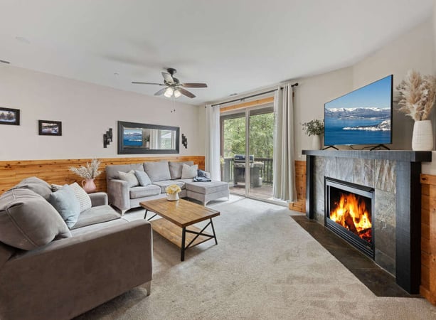 House in Truckee - view 1