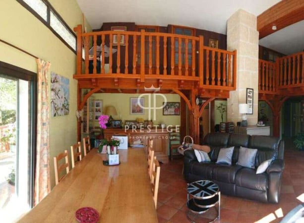 House in Montferrier - view 1