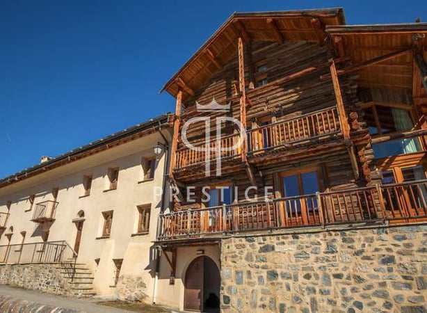 Chalet in Saint-Veran - view 1