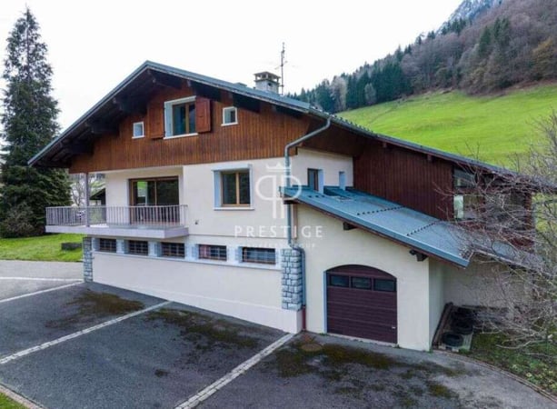 House in Thones - view 1