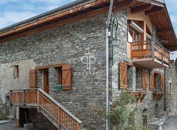 Chalet in Saint-Marcel - view 1