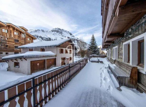 Apartment in Val-d'Isere - view 1