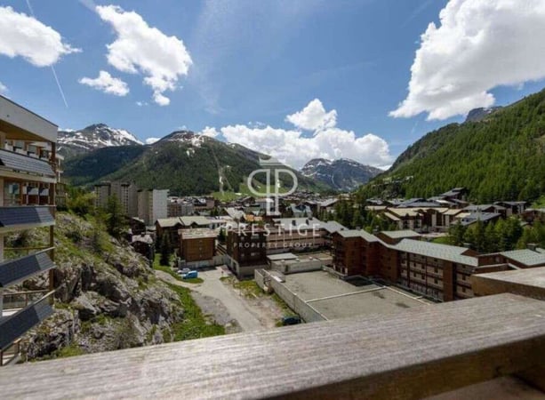 House in Val-d'Isere - view 1