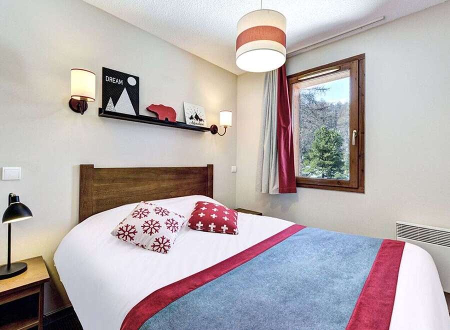 Apartment in Station de Vars - Image 4