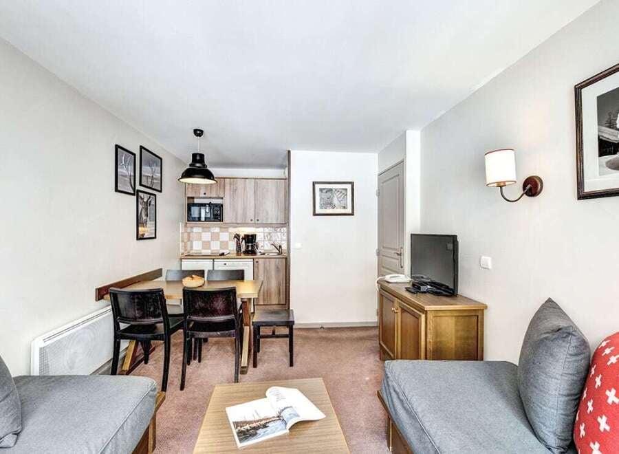 Apartment in Station de Vars - Image 3
