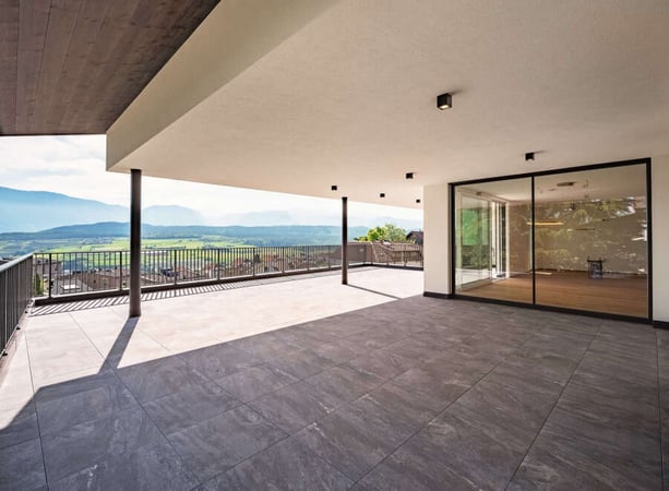 Villa in Appiano sulla strada del vino/Eppan an der Weinstrasse - view 1