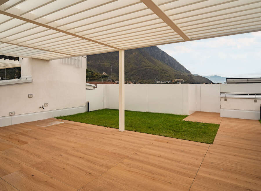 Villa in Bolzano - Image 2