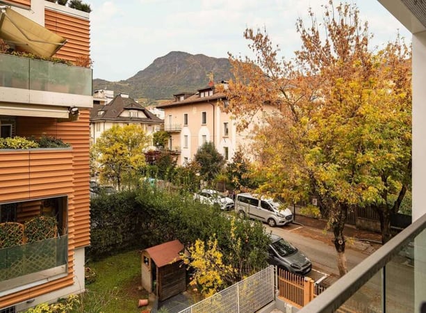 Villa in Bolzano - view 1