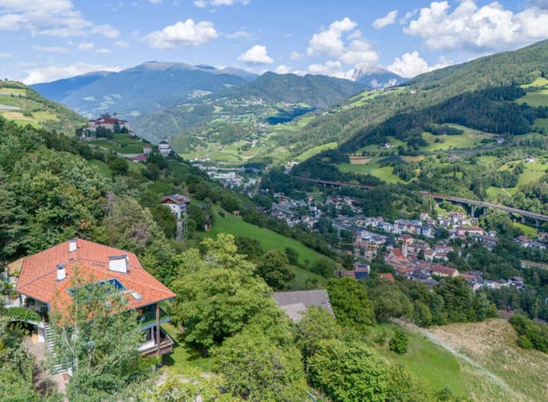 Villa in San Valentino - view 1