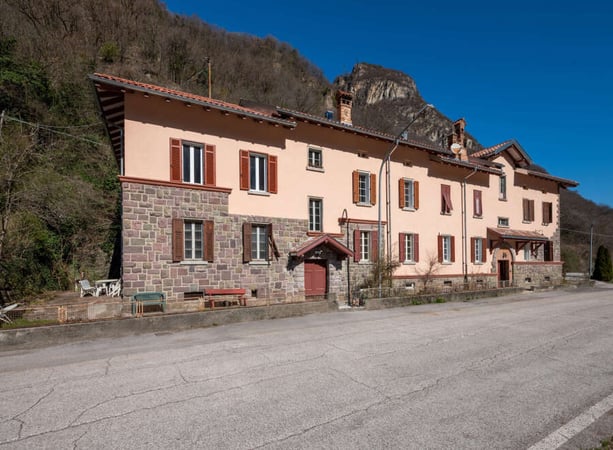 Villa in Campodazzo - view 1