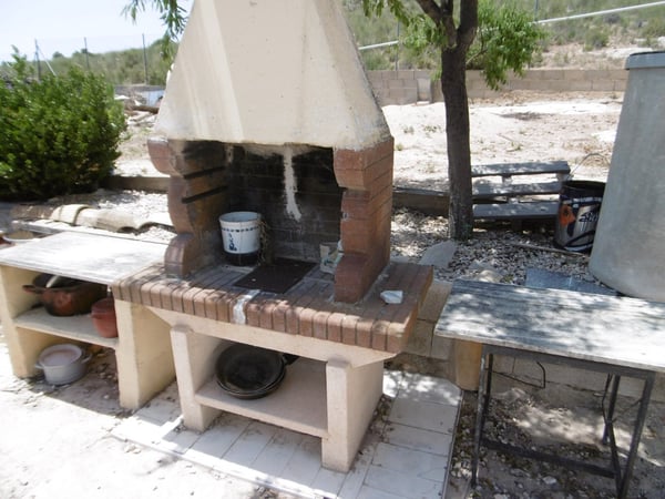 House in Yecla - view 1