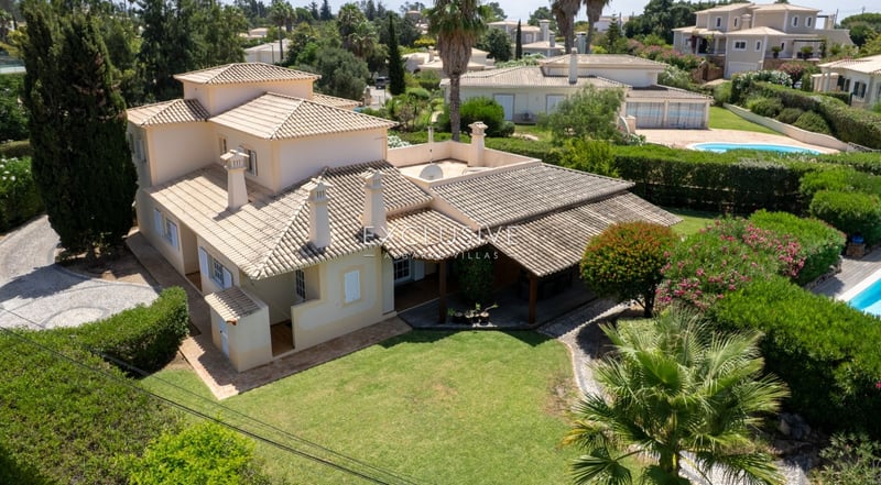 Villa in Carvoeiro - view 1