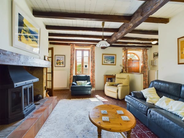 House in Monflanquin - view 1