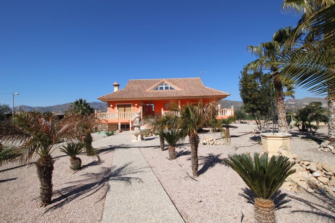 Villa in Lorca - view 1