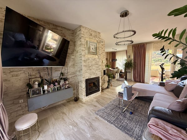 Penthouse in Sitio de Calahonda - view 1