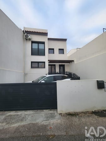 House in Lourinha - view 1