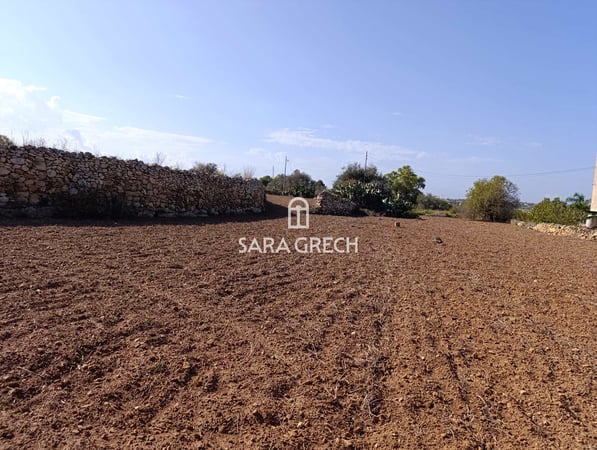 Land in Hal Ghaxaq - view 1