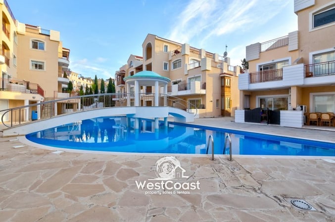 Apartment in Ayios Theodoros - view 1