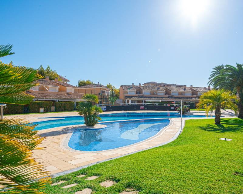 Apartment in Javea - Image 2