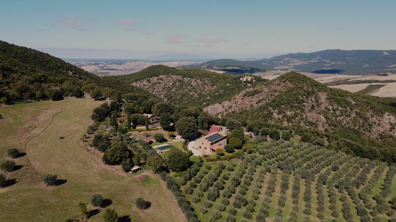 House in Volterra - view 1