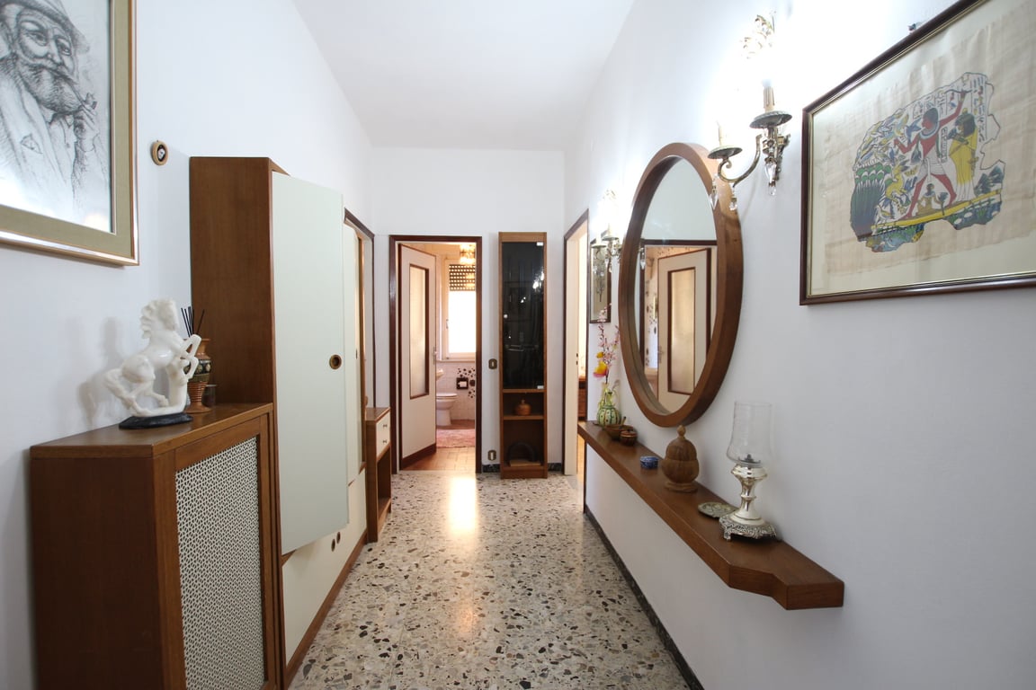 House in Volterra - Image 4