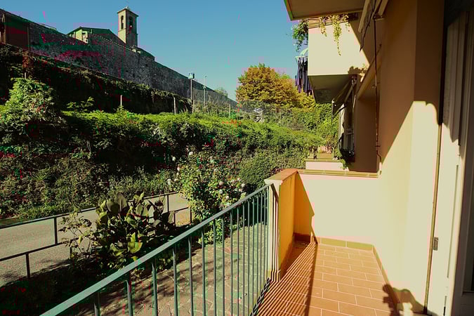 House in Volterra - view 1