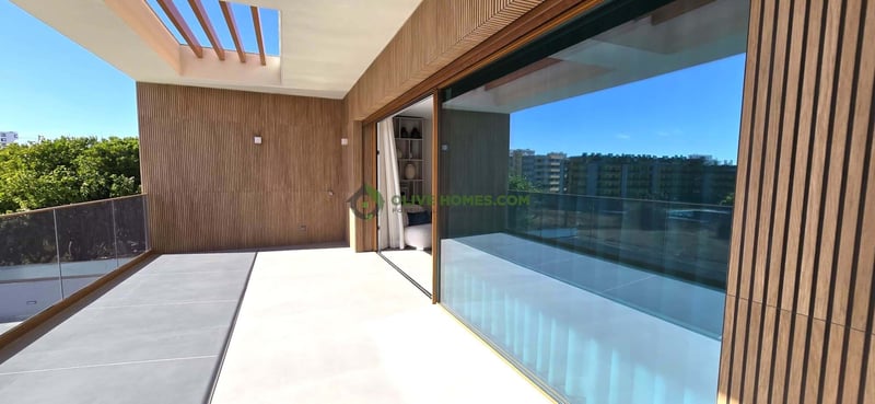 Apartment in Quarteira - view 1