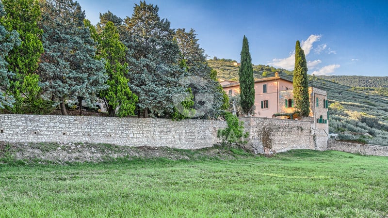 House in Spello - view 1