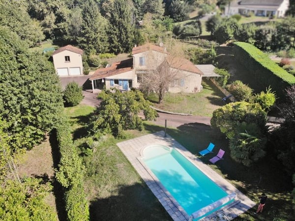 House in Sarlat-la-Caneda - view 1