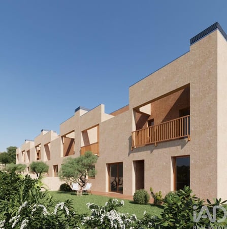 House in Santa Barbara - view 1