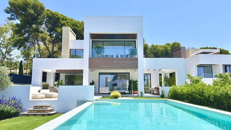 Villa in Marbella - view 1