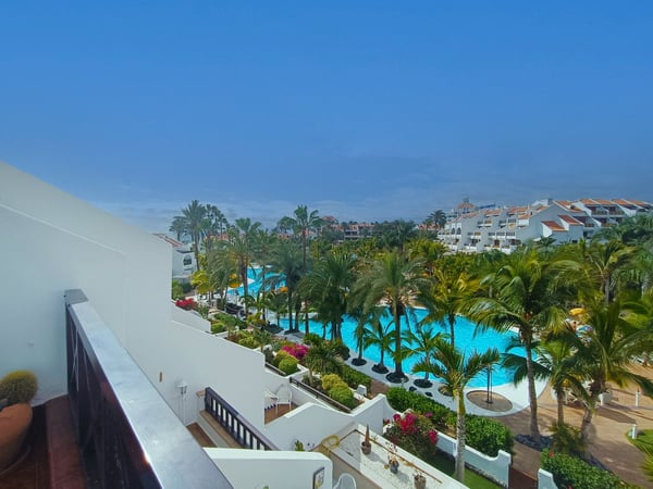 Apartment in Playa de las Americas - view 1