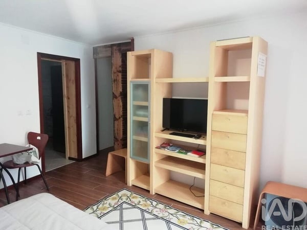 Apartment in Seixal - view 1