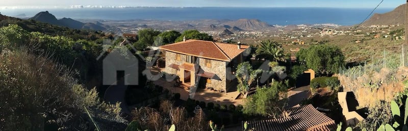 House in Jama - view 1