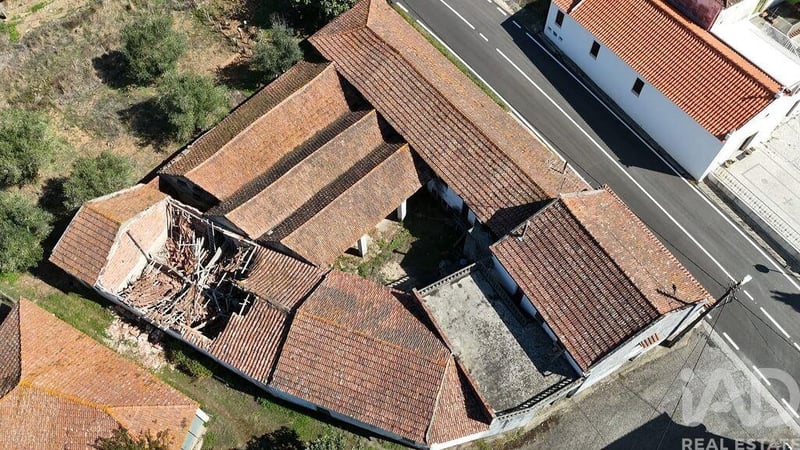 House in Alcobertas - view 1